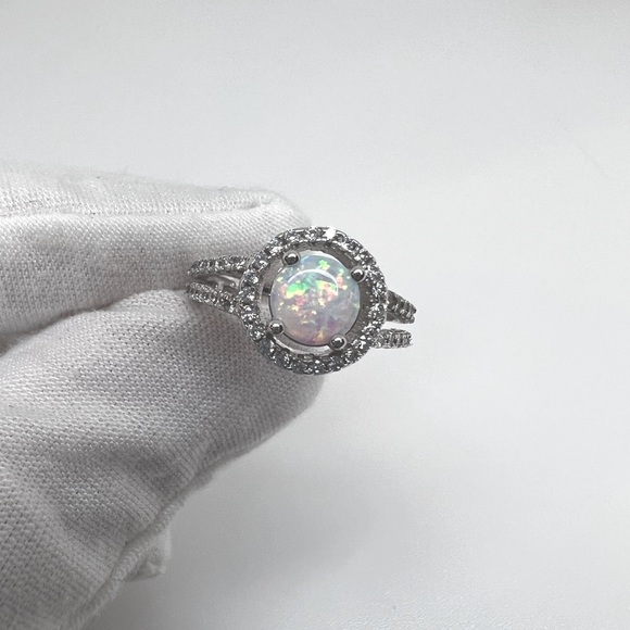Sale $30 Firm! Sterling Silver White Opal Cz & Clear Cz Ring - Picture 5 of 17